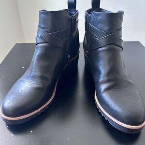 Life Stride black wedge Chelsea boot